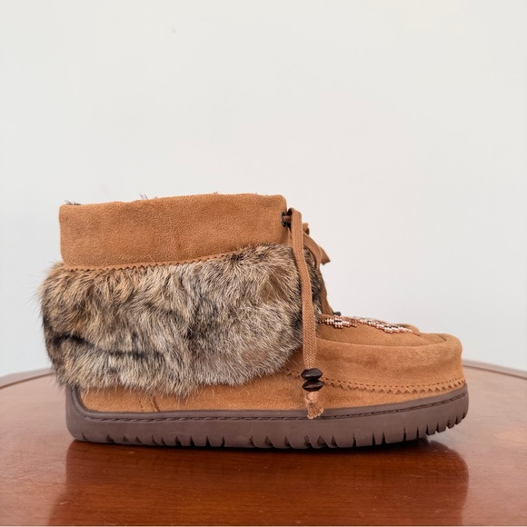 Manitobah Mukluks Shoes - Manitobah Keewatin Suede Oak Waterproof Mukluks Winter Boot | US 5